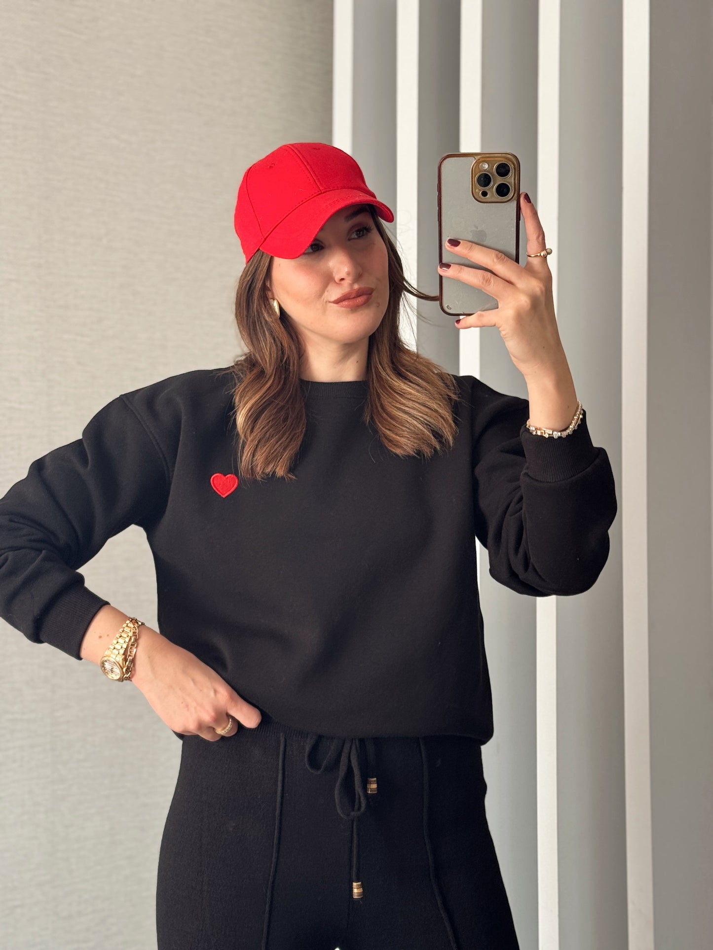 Kalp Nakış 3 İplik Şardonlu Sweatshirt - SİYAH
