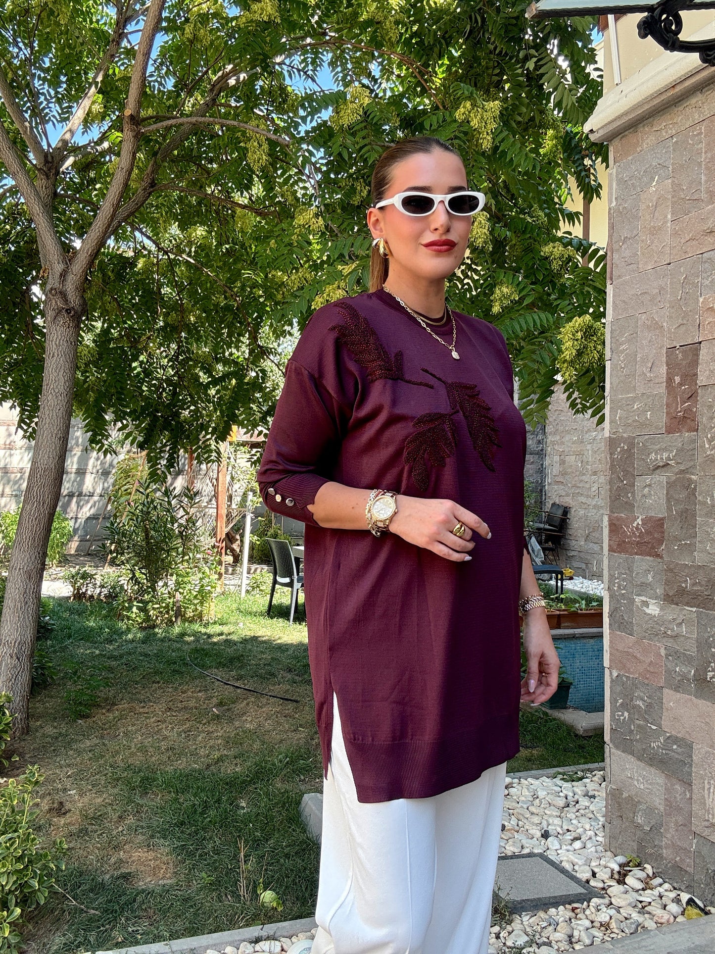 Çiçek taş işlemeli triko kazak Mürdüm