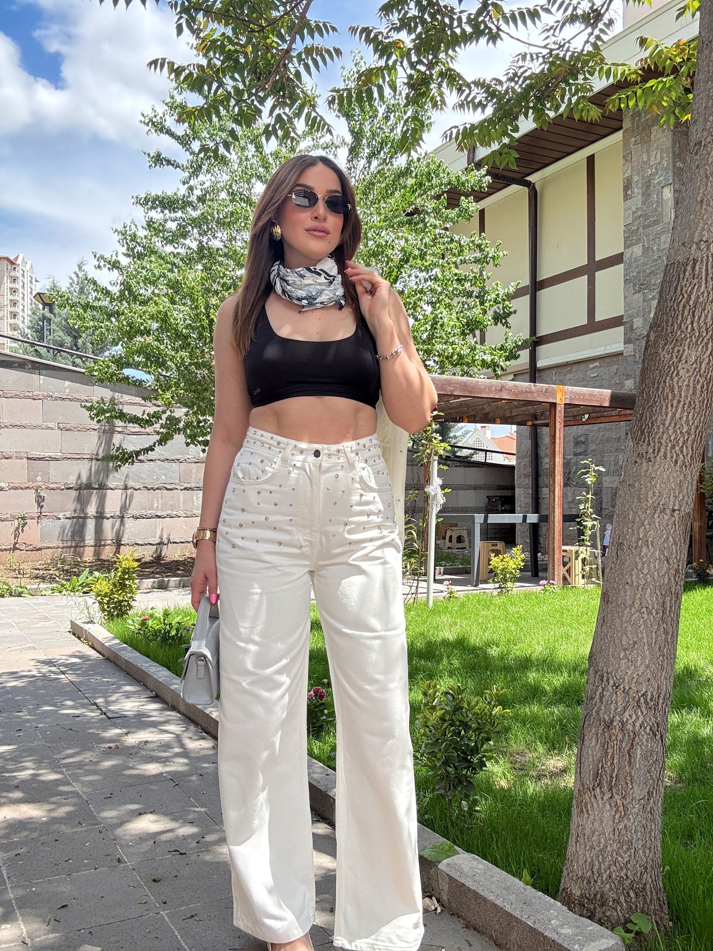 Twst model taş işlemeli jean takım BEYAZ