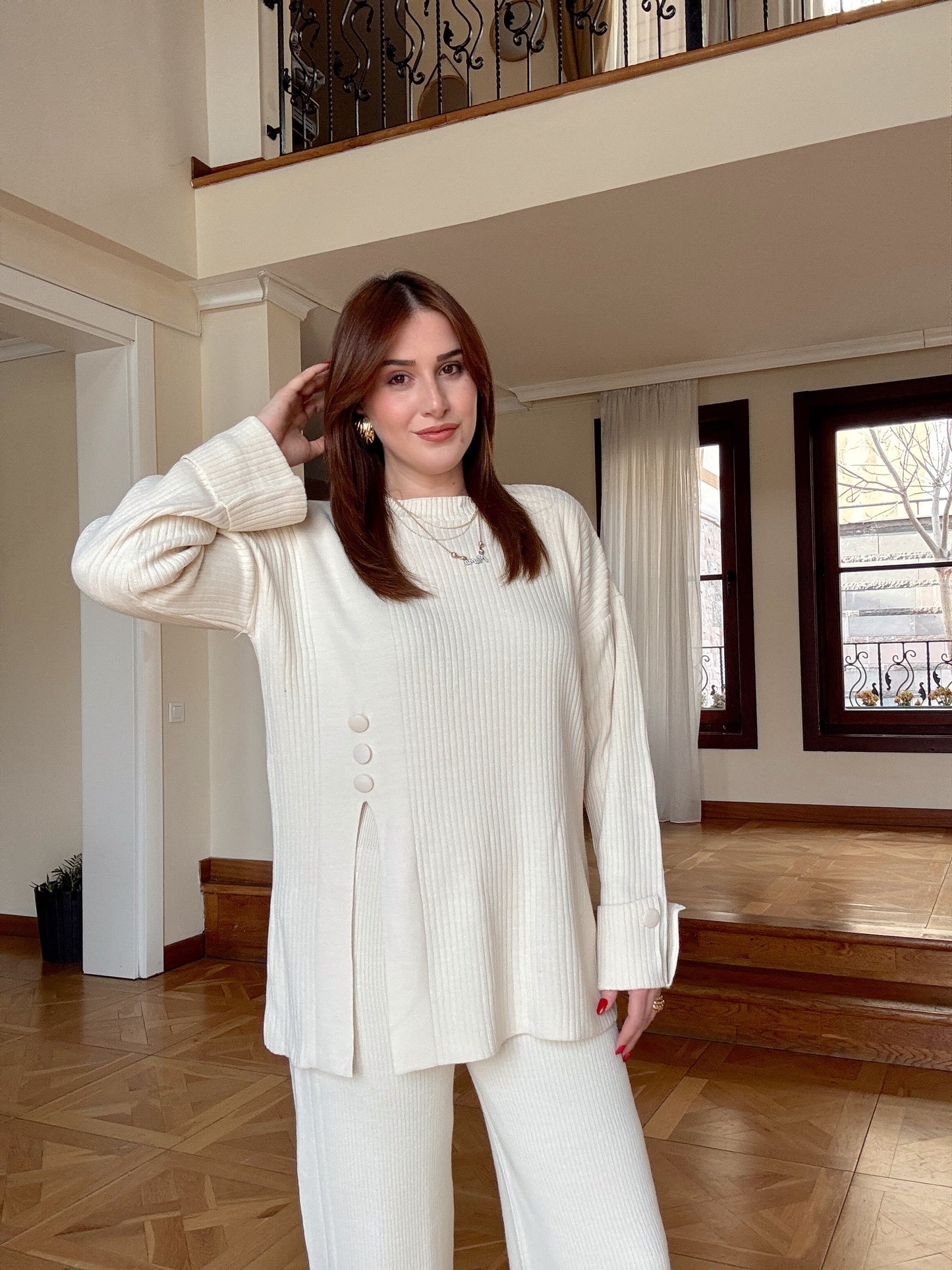 3 Düğmeli yanı yırtmaçlı triko takım-LATTE