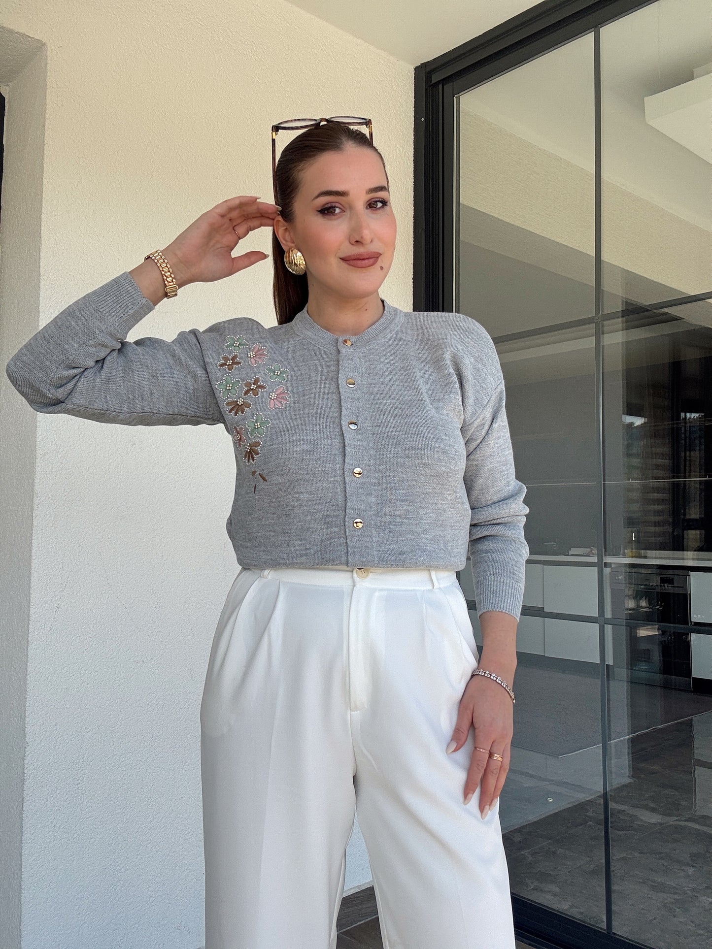 Papatya çiçekli hırka GRİ