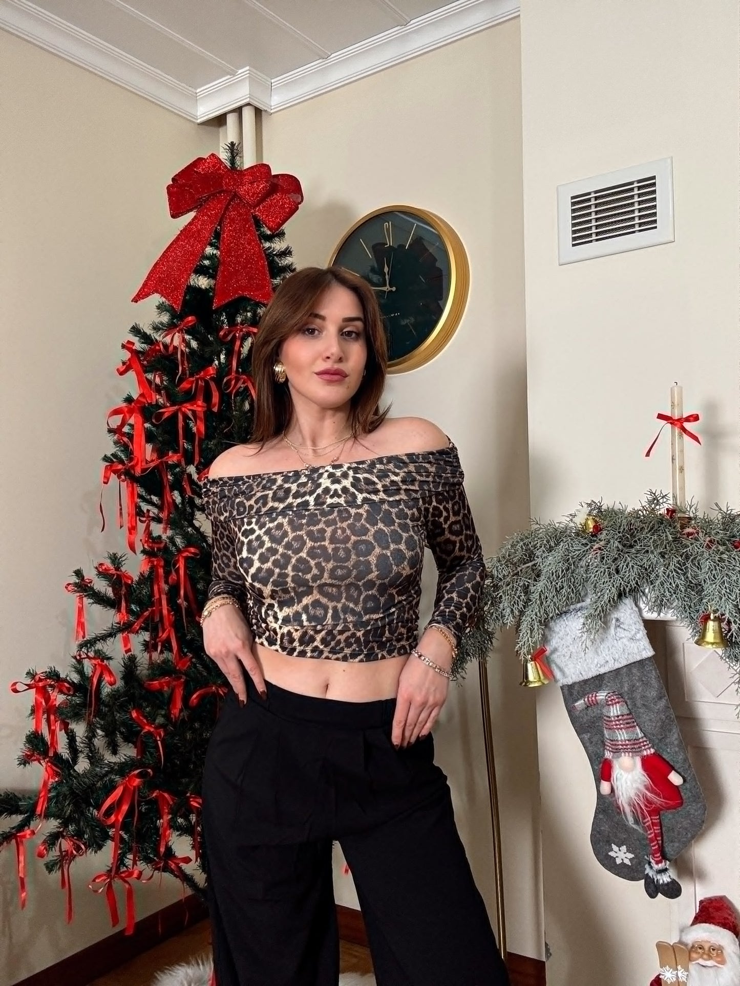 Sandy kumaş madonna yaka BLUZ-LEOPAR