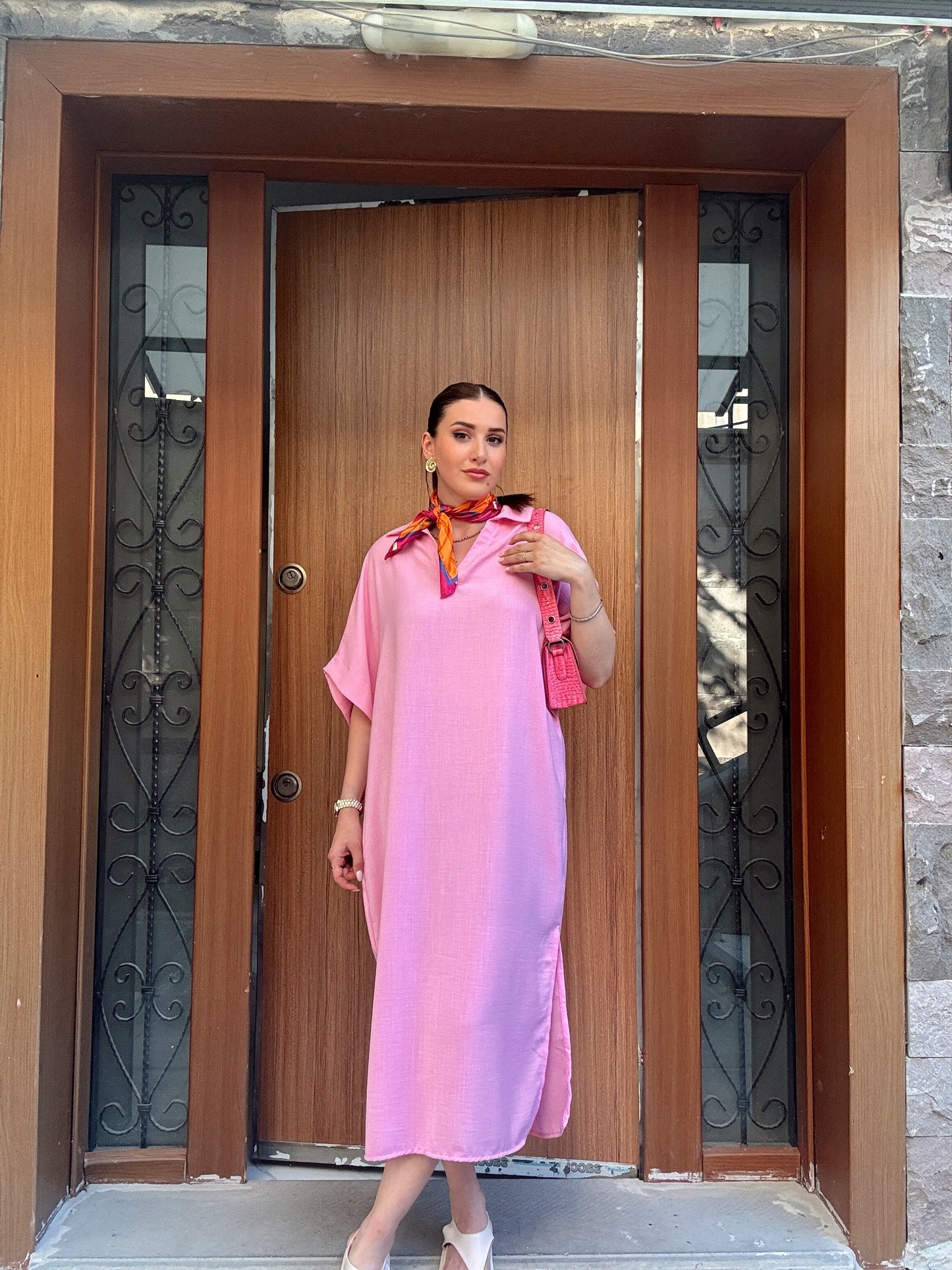 Yırtmaçlı Polo Yaka Elbise - PEMBE
