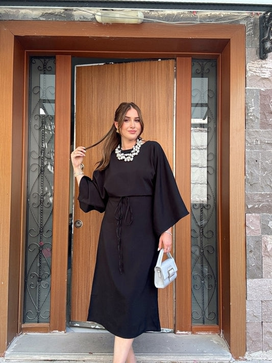 Bağlama Model Cupra bel Kuşaklı Yarasa Kol elbise Siyah
