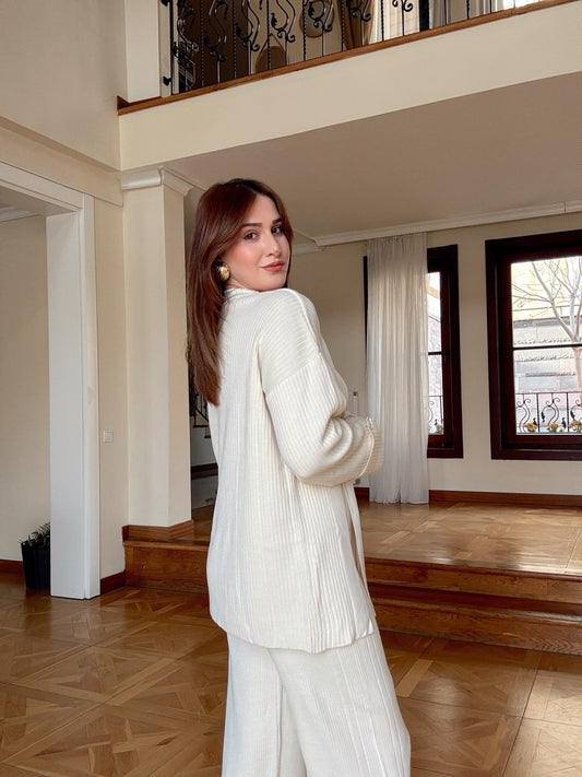 3 Düğmeli yanı yırtmaçlı triko takım-LATTE