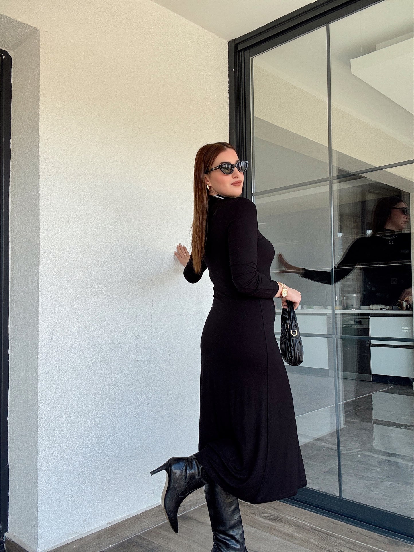 Dik yaka elbise-SİYAH