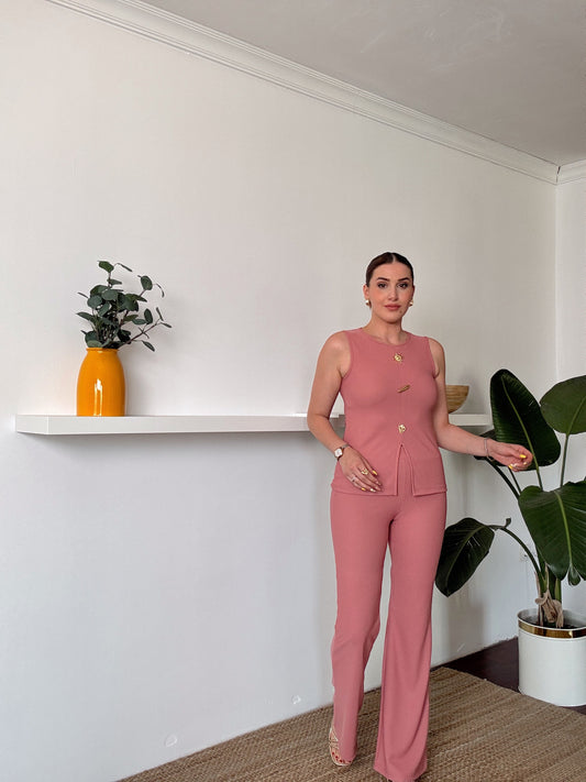 Düğmeli Aksesuarlı Takım Pudra