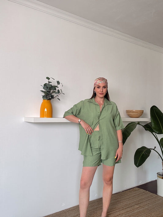 LİCARDİ keten şortlu gömlekli takım MİNT YEŞİLİ