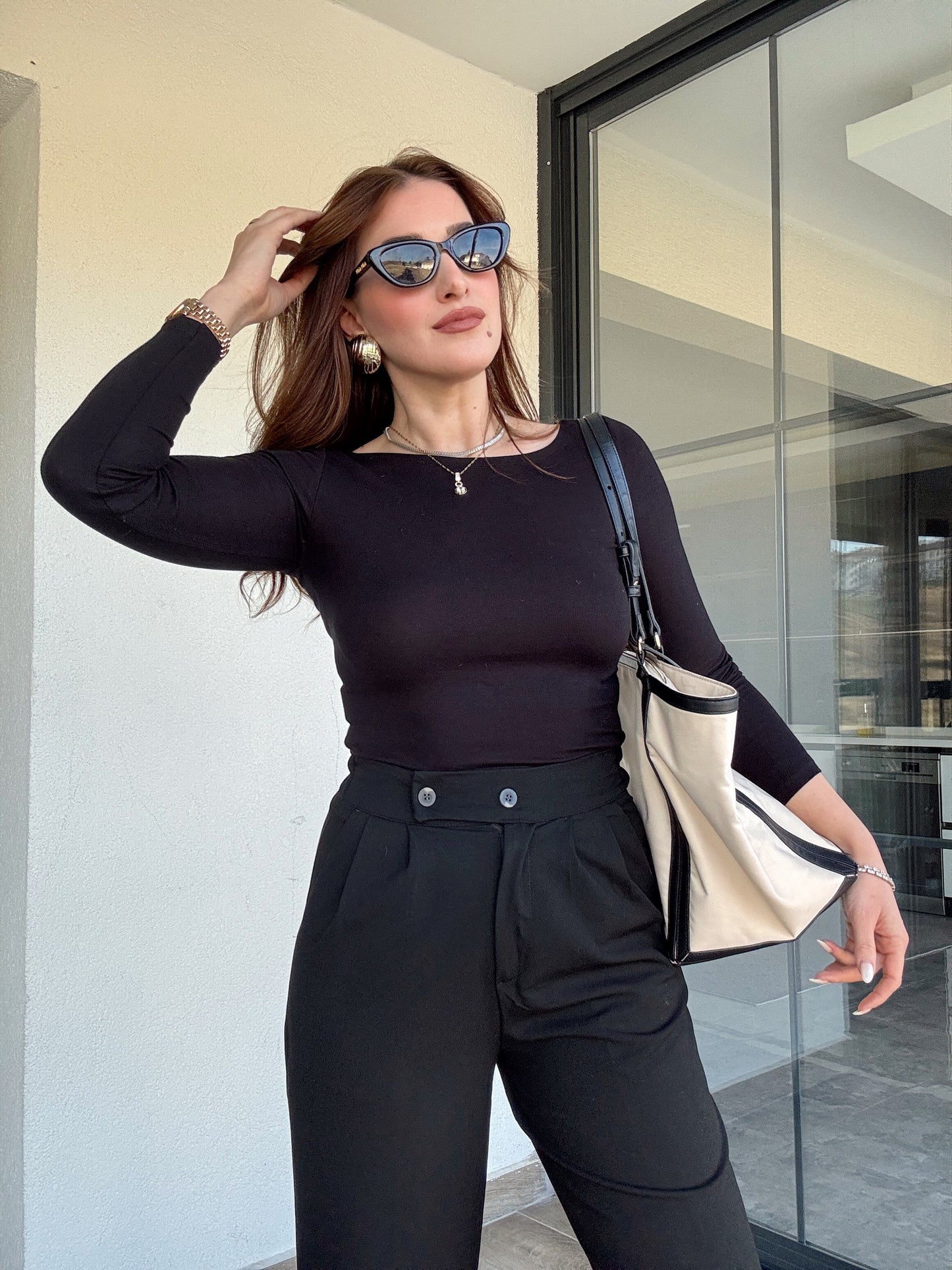 Buzi kayık yaka bluz SİYAH