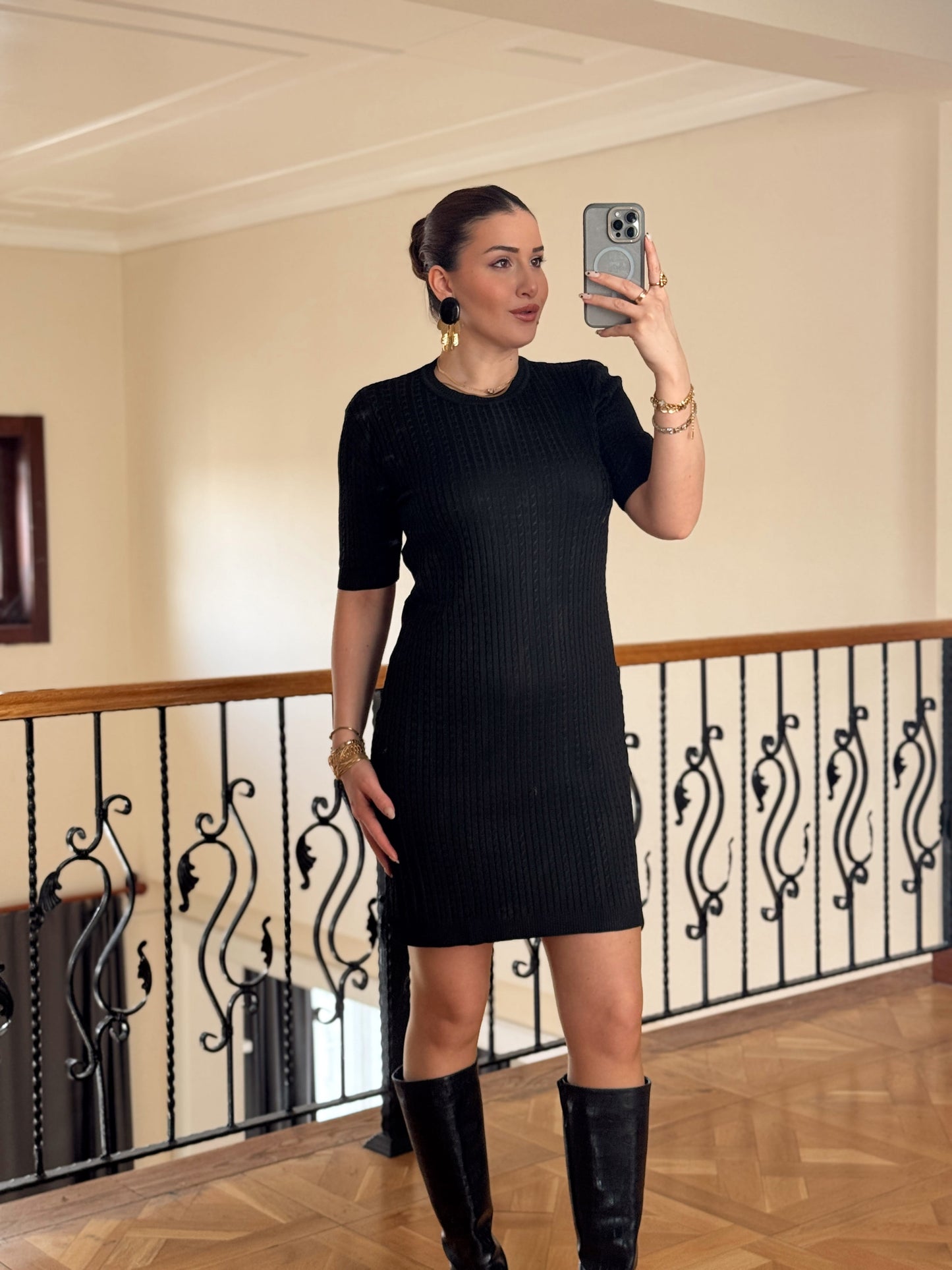 Örgü Desen Kısa Kollu Elbise-SİYAH