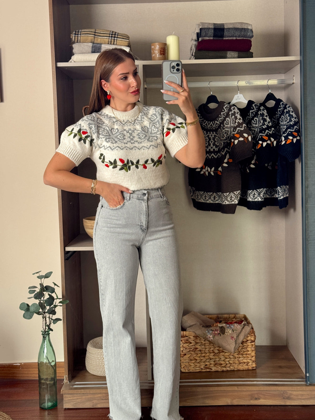Yaprak nakışlı bluz Beyaz