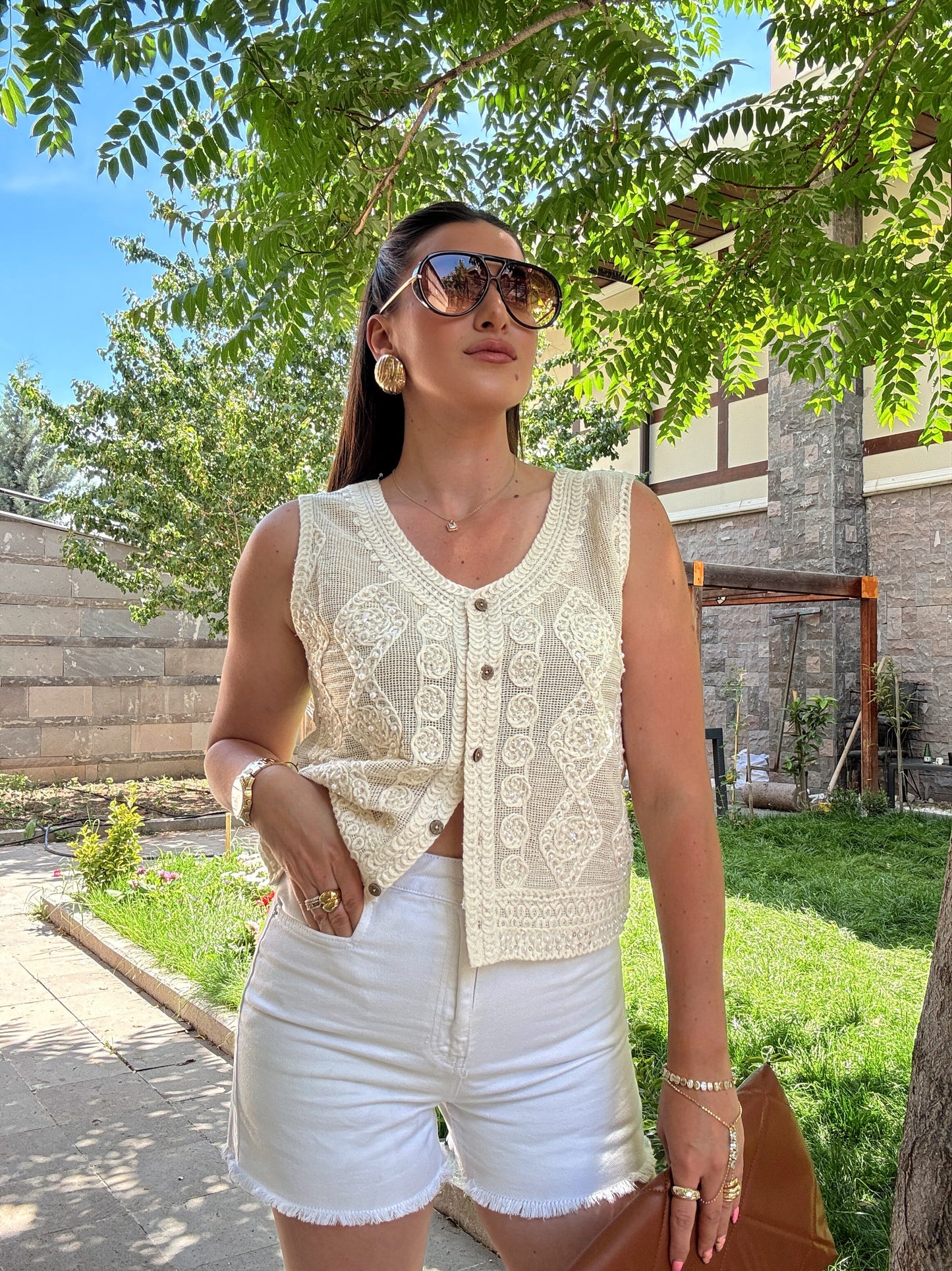 Taş işleme örgü yelek Bej