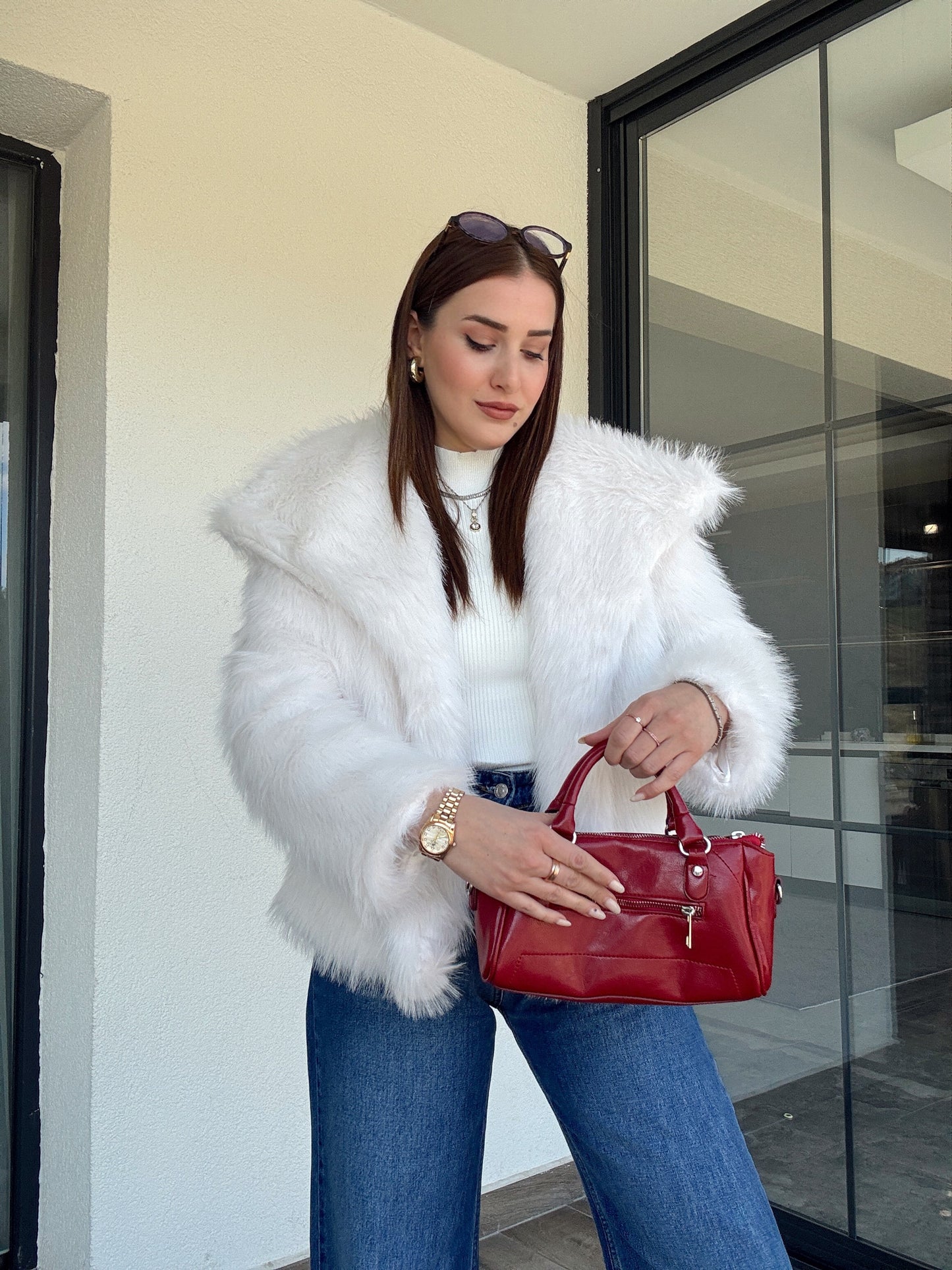 Geniş yaka astarlı kürklü mont-BEYAZ