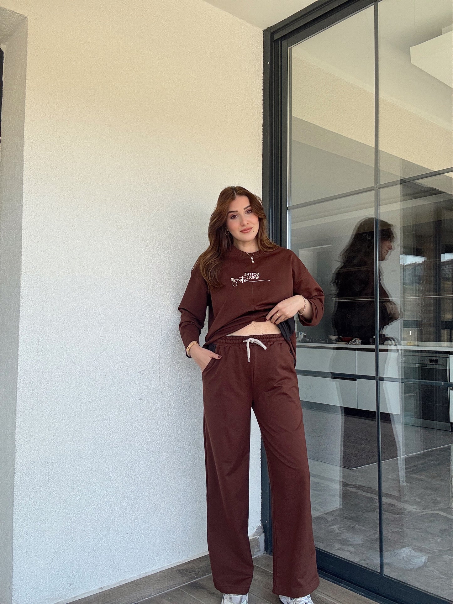 Cep detaylı nakışlı takım-KAHVERENGİ