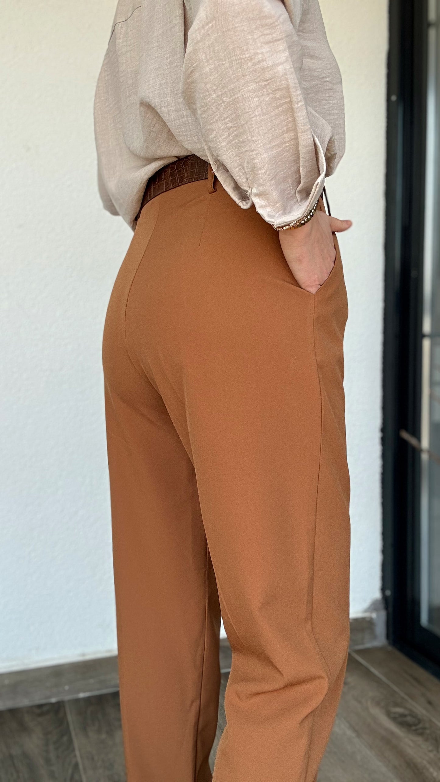 Kemerli Dar Paça Pantolon - TABA