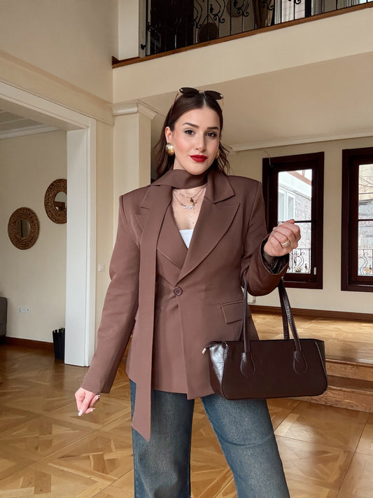 Fular Detaylı Ceket-KAHVERENGİ