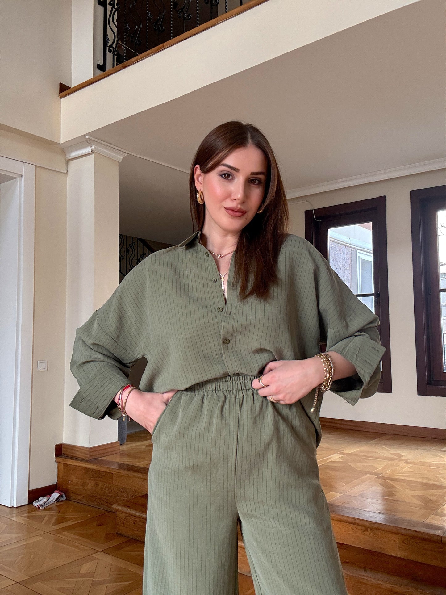 Gömlekli Çizgili Tensel Takım-Yeşil