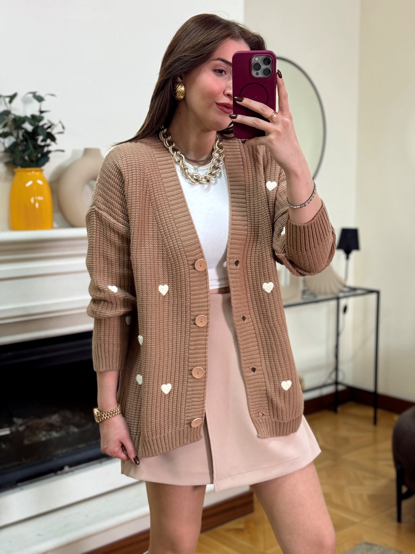 Kalp İşlemeli düğmeli triko hırka Camel