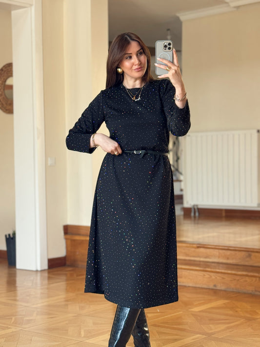 Kemerli Oys Taşlı Elbise-SİYAH