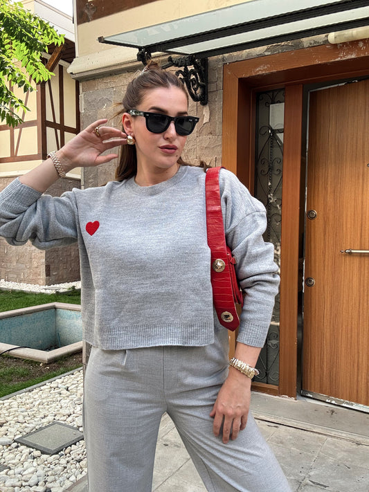 Kalp Aplikeli Crop Kazak - GRİ