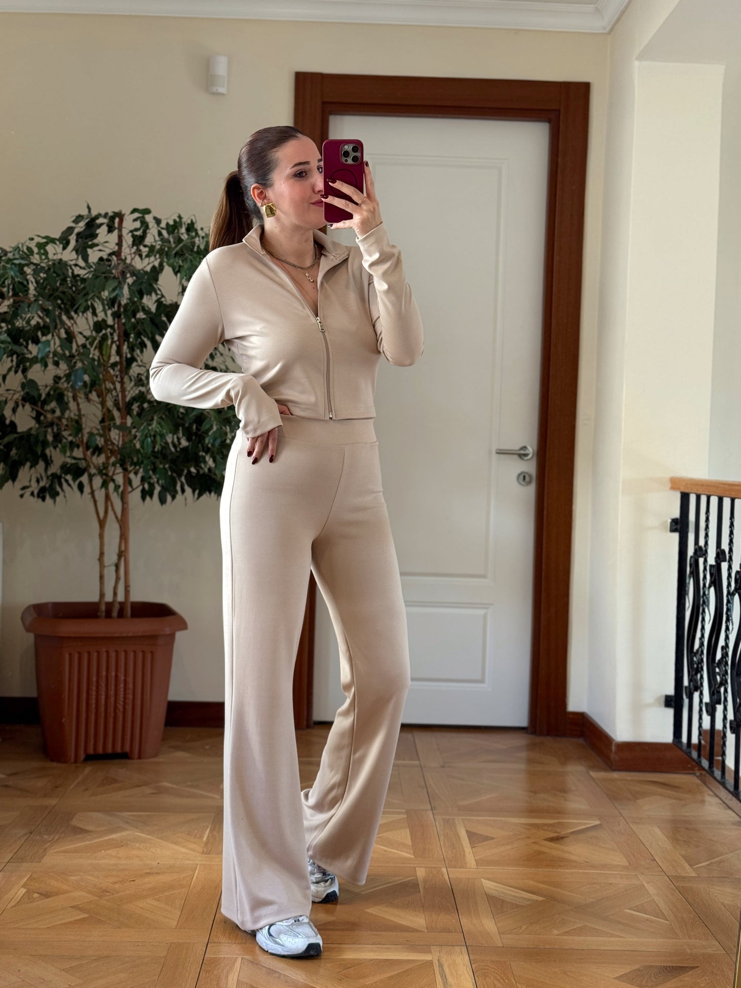 Modal Tam boy Fermuarlı Takım Bej