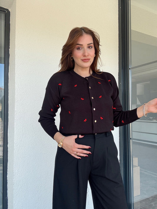 Kurdele nakış işlemeli hırka SİYAH