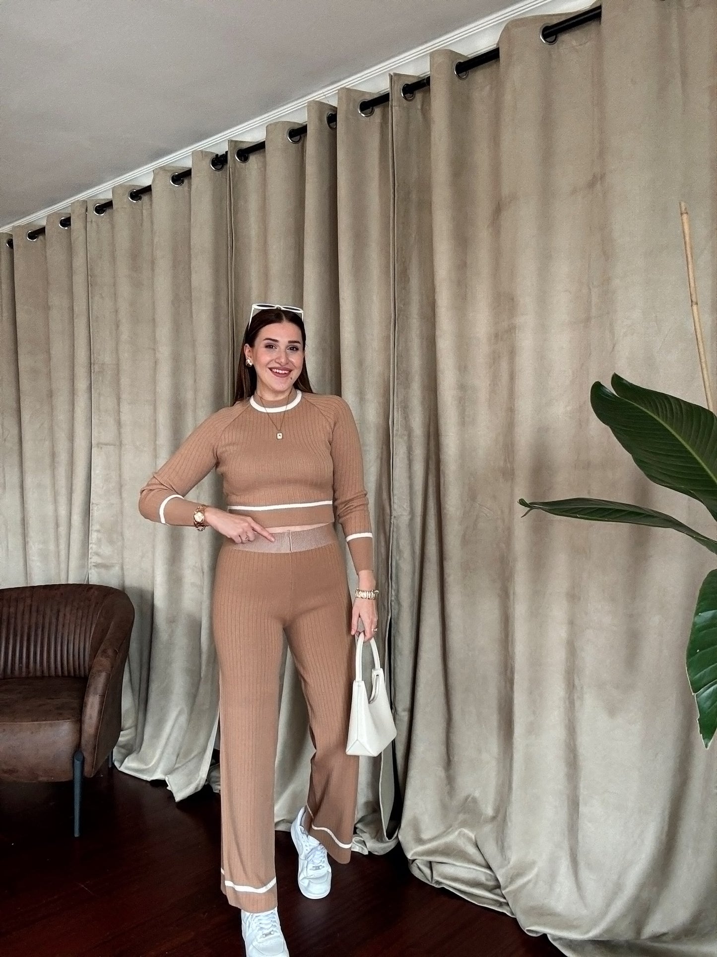 Yaka Ve Eteği Detaylı Basic Fitilli Takım - CAMEL