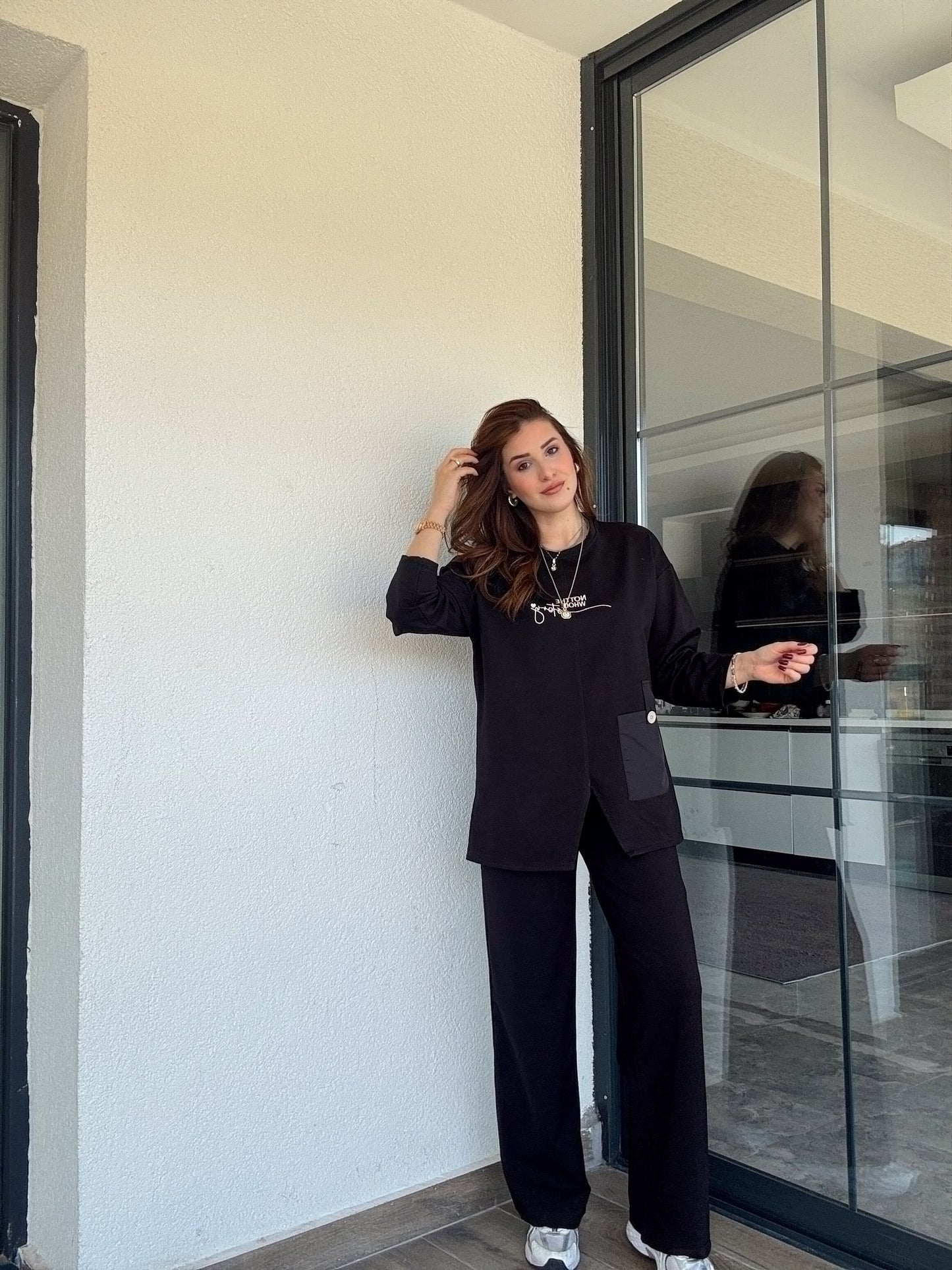 Cep detaylı nakışlı takım-SİYAH