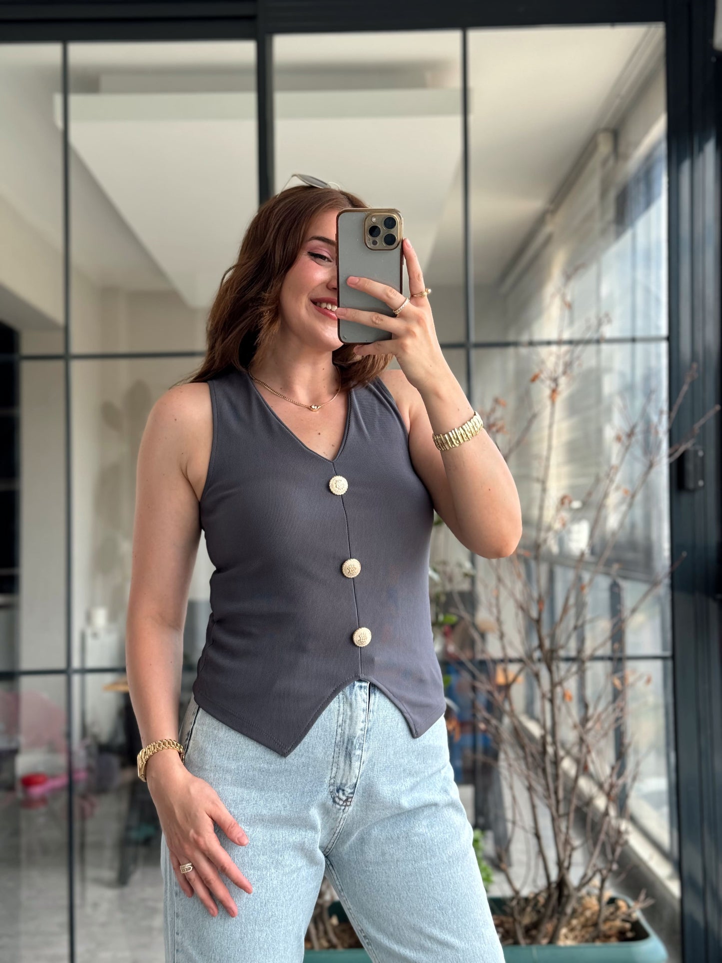 Kolsuz Düğme Detaylı Bluz - FÜME