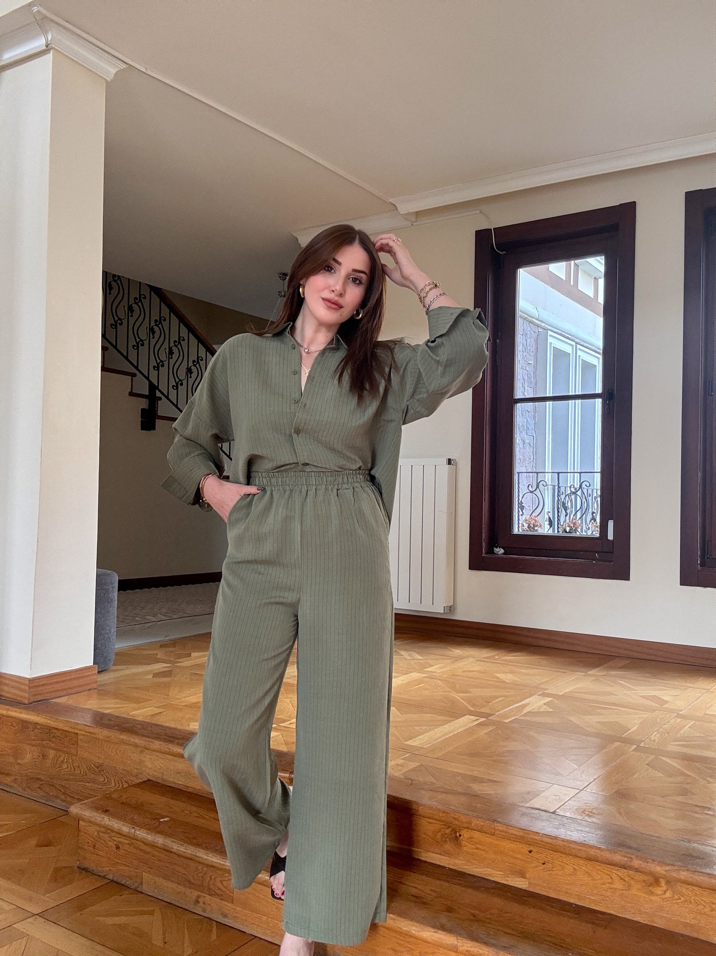 Gömlekli Çizgili Tensel Takım-Yeşil