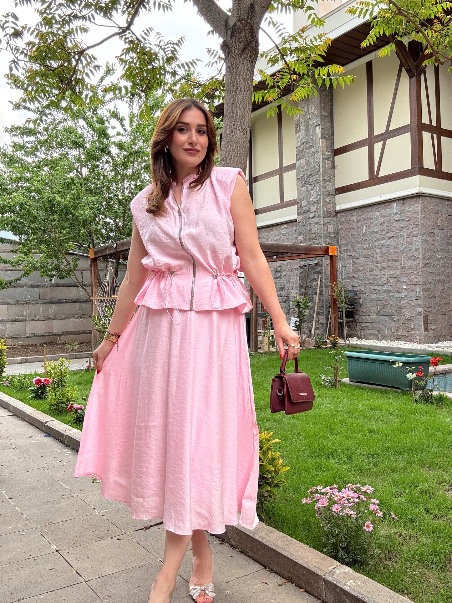 Bağcıklı Taş Detaylı Takım Pembe