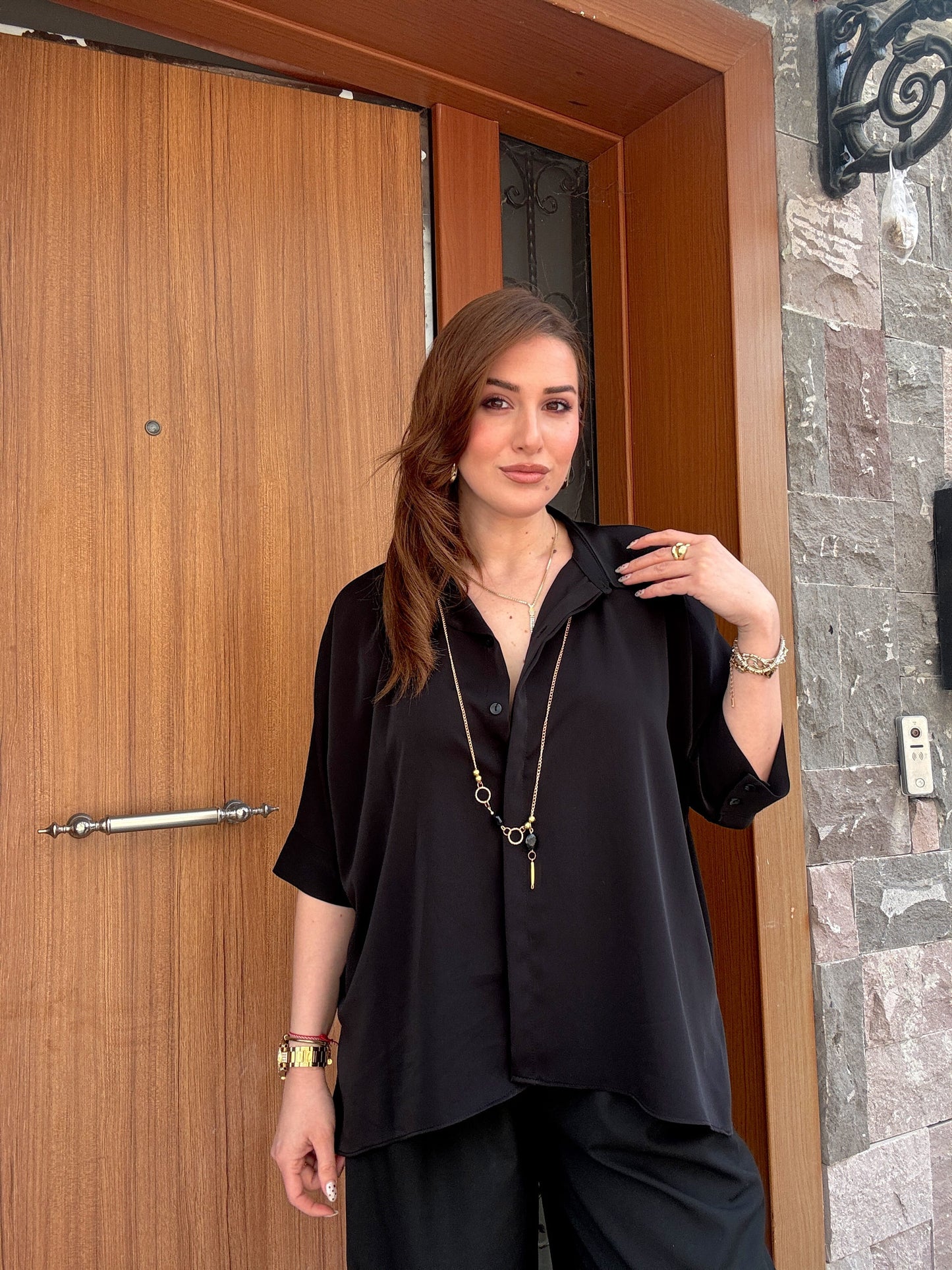 kolye detaylı kapri kol tensel gömlek SİYAH